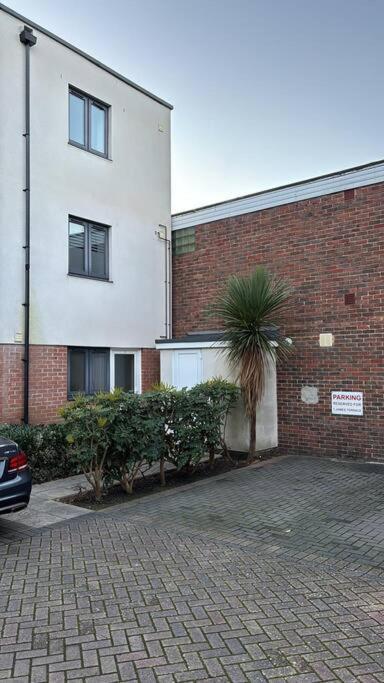 Coastal Comfort Getaway Portsmouth Exterior foto